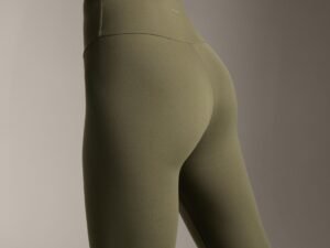 لگ ورزشی زنانه لگ ورزشی زنانه